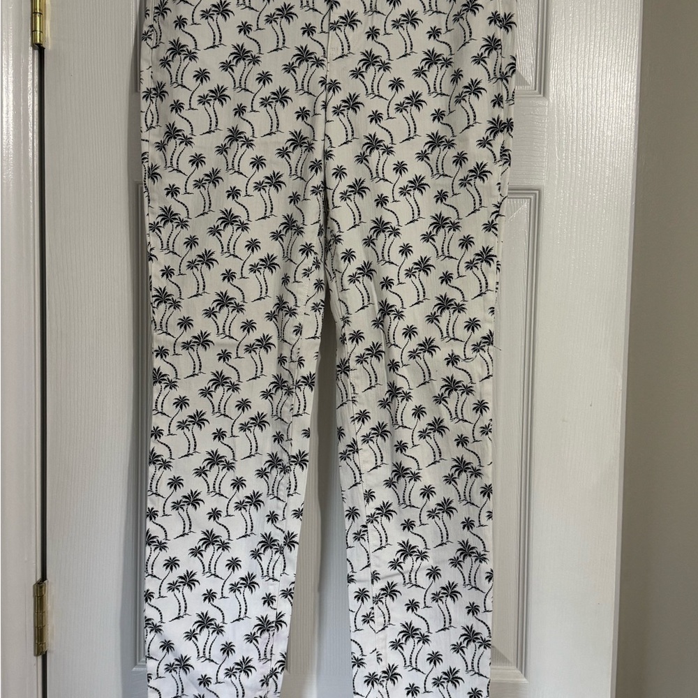 Vince Camuto Black and White Palm Print Straight Leg Pants